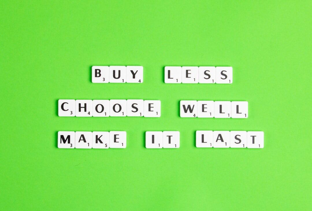 Photo save money shopping tips