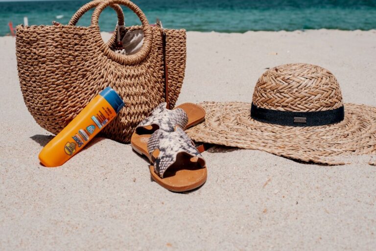 Photo save money vacation