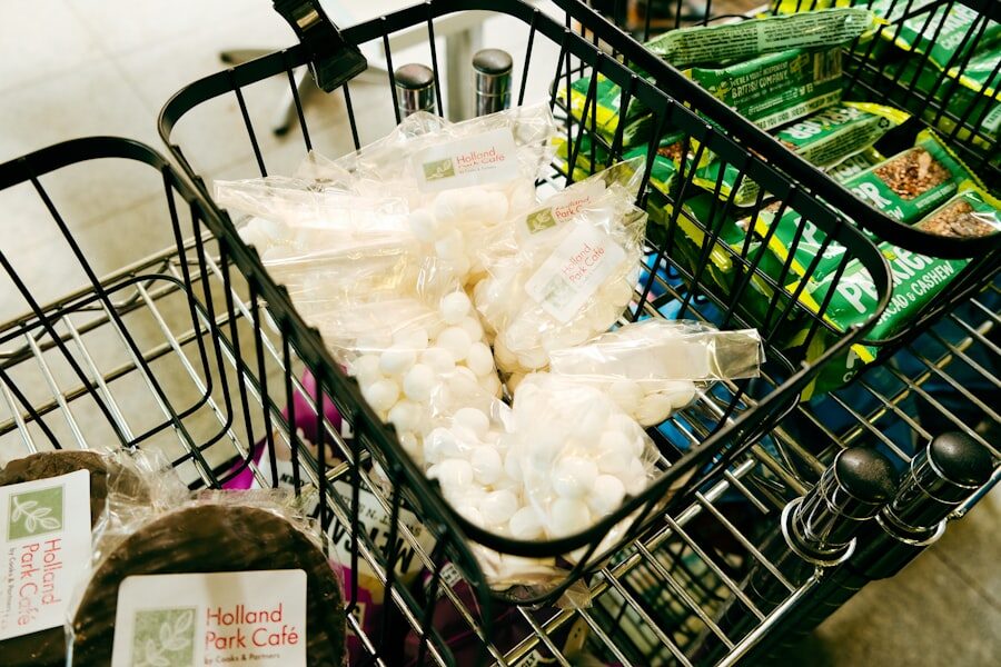 Photo save money groceries