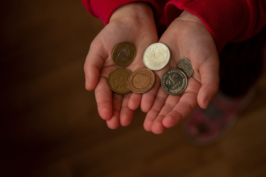 Photo financial education for children