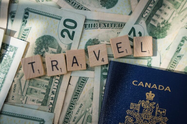 Photo Travel with a small budget