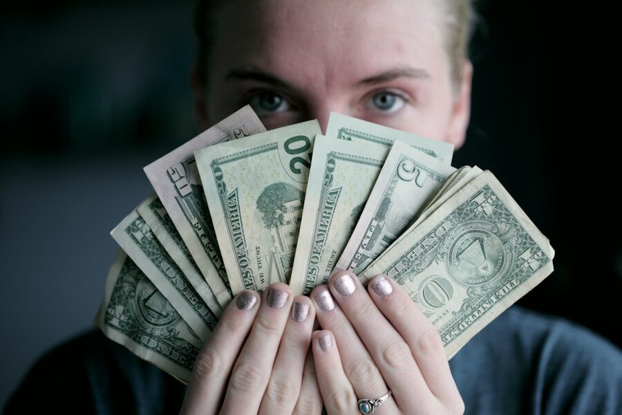 money happiness psychology