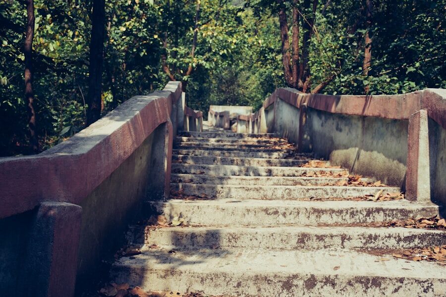 Photo avoiding falls