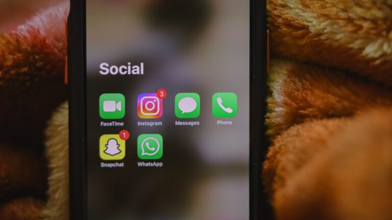 Photo social welfare application